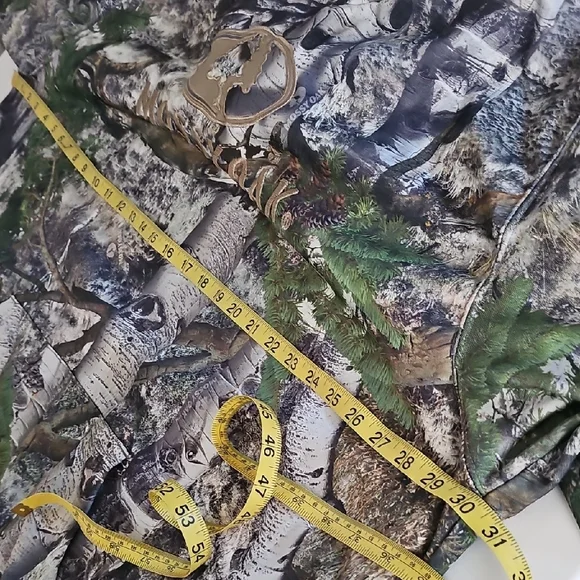 Mossy Oak Forest Camo Hoodie - Picture 8 of 9